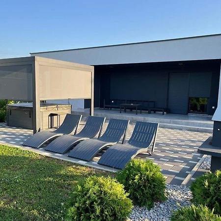 K Relax Place, Varazdinske Toplice, Modern Home With Sauna, Jacuzzi, Wifi Exterior foto