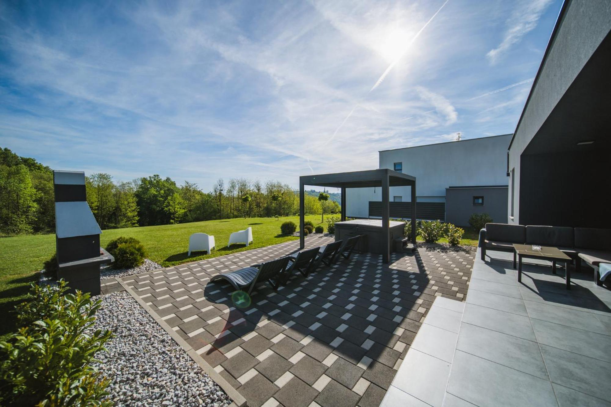 K Relax Place, Varazdinske Toplice, Modern Home With Sauna, Jacuzzi, Wifi Exterior foto